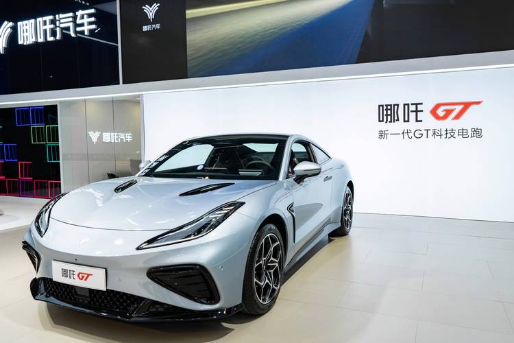 惠州龙门县禾云清企业管理咨询哪吒汽车在智能汽车领域的表现，领途汽车在新能源汽车市场中的影响力